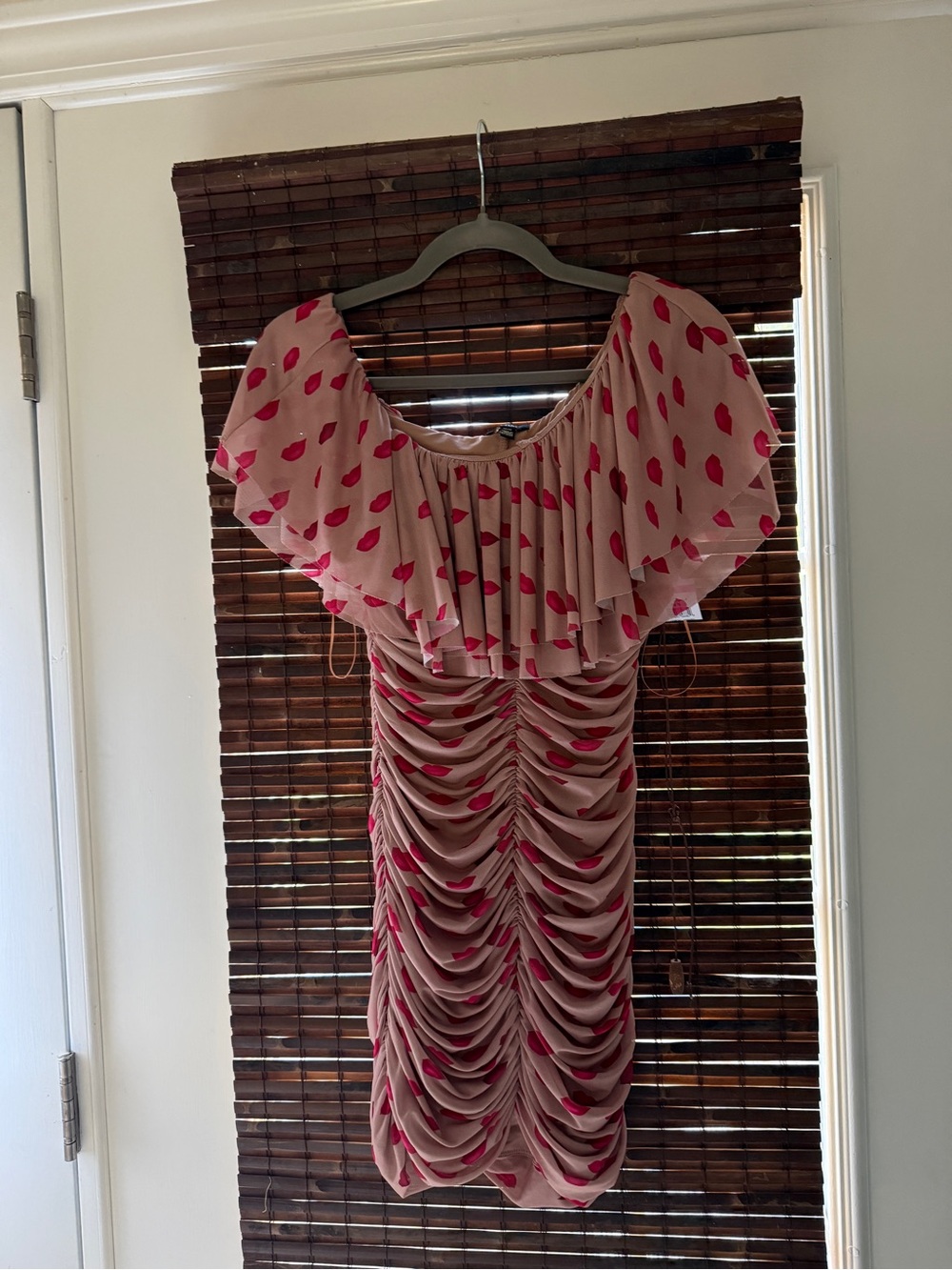AFRM Vivian ruched mini dress w cute red lips pattern - Picture 5 of 10